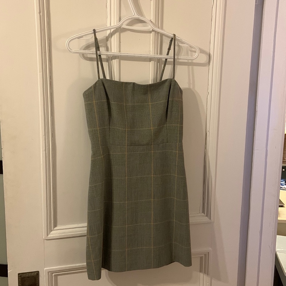 Aritzia dress that i wore only once